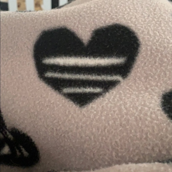 Meet your Posher, Cheryl - Picture 1 of 1